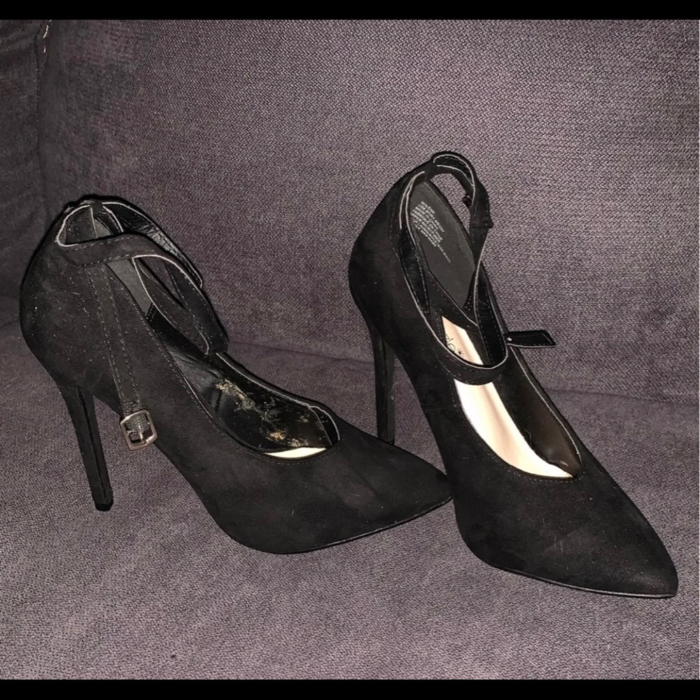 Black heels